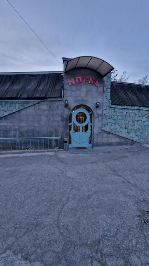 Polo Hotell Jerevan Exteriör bild